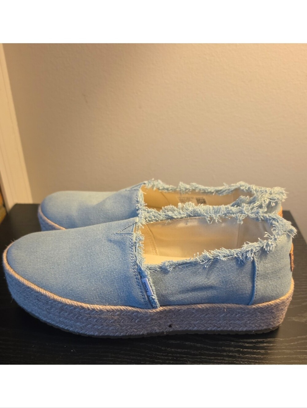 TOMS Valencia Platform Espadrille Light Wash Frayed Denim Size 8 - Picture 4 of 6